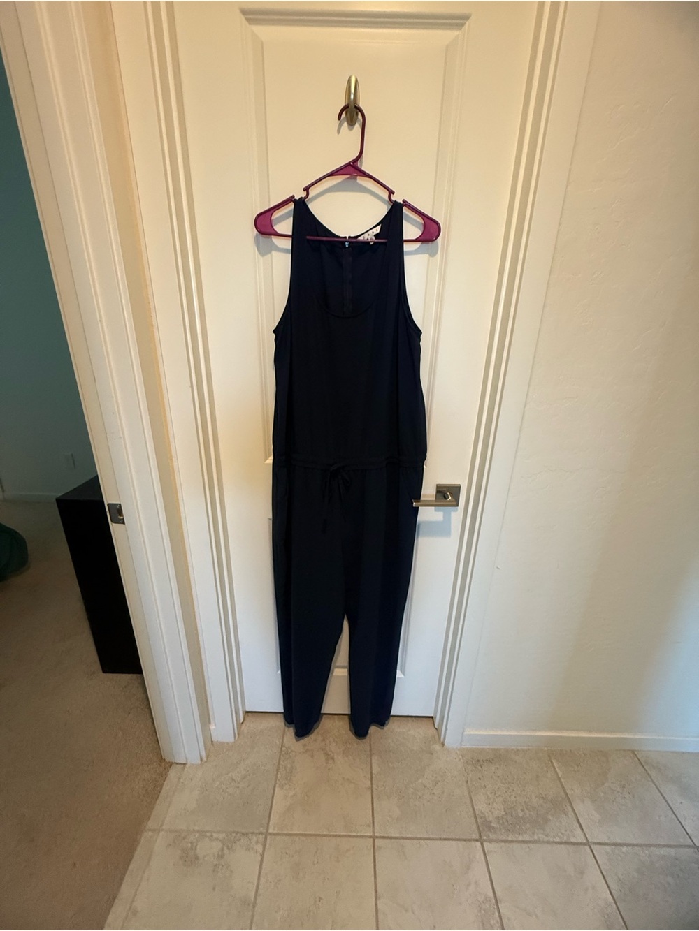 Women’s Navy Sleeveless Jumpsuit